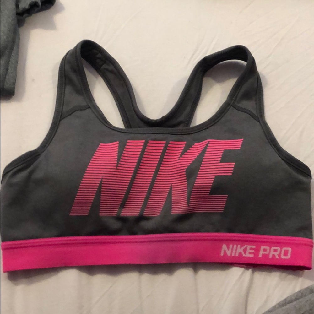 Nike Pro Sports Bra